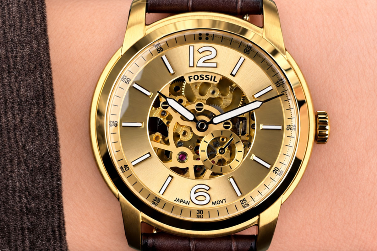 Đồng hồ Fossil Heritage ME3279 có mặt kính sapphire